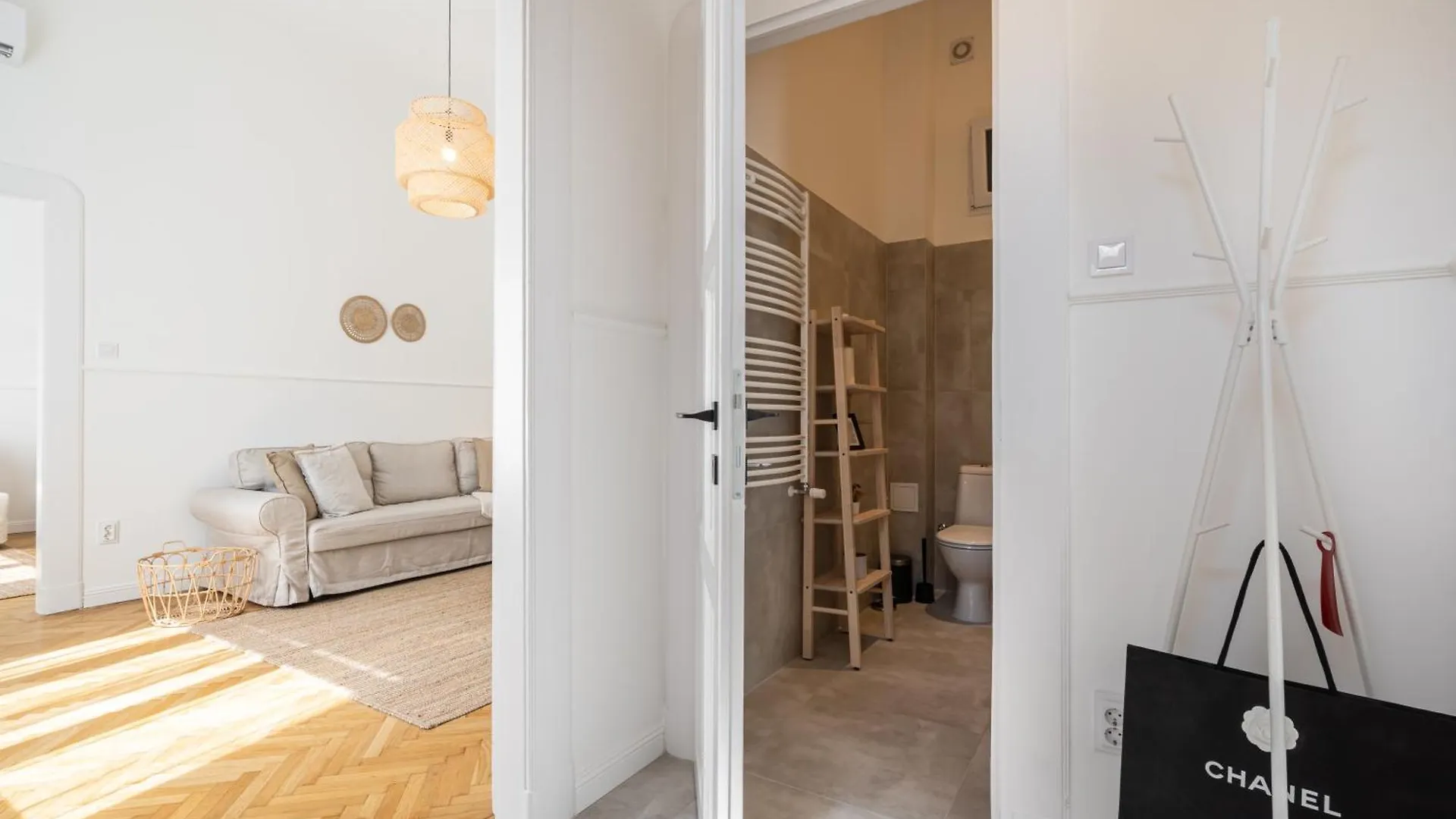 Empire Echo 2-Bdr Apartment Budapest Hungary