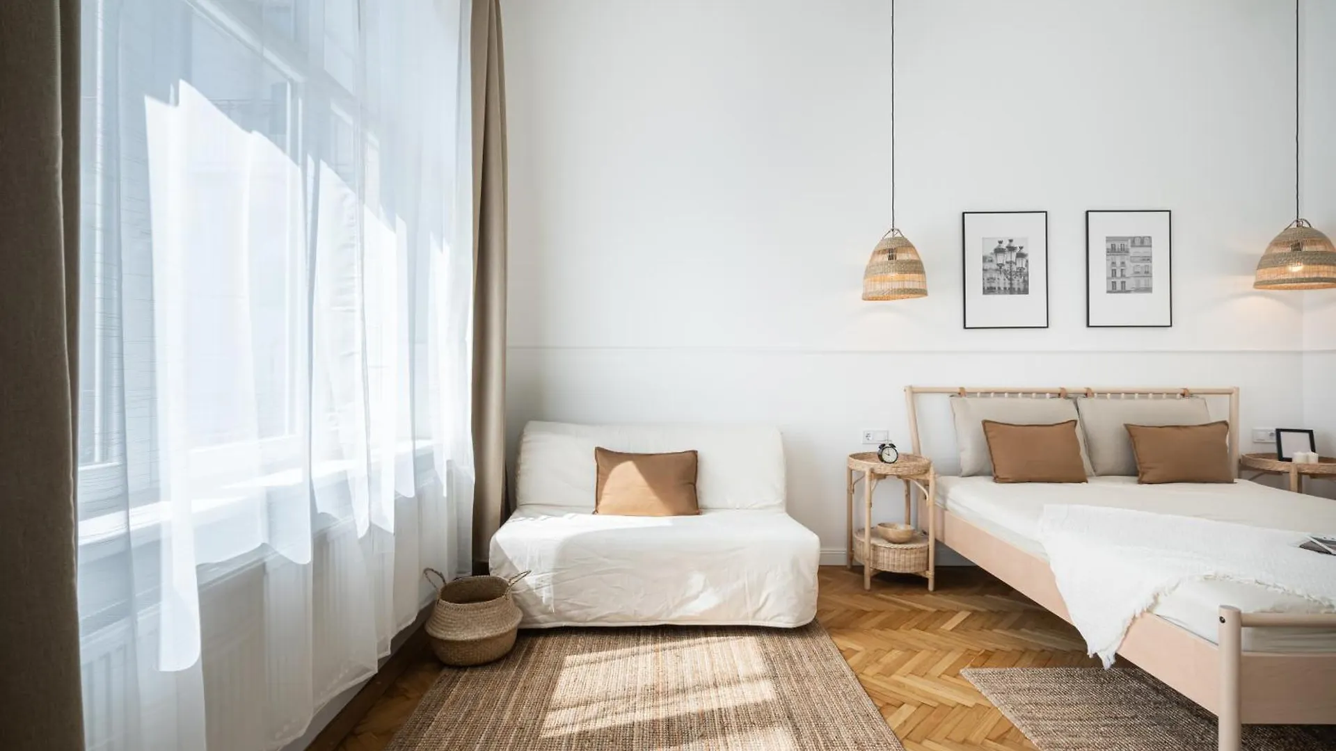 Empire Echo 2-Bdr Apartment Budapest 0*,  Hungary
